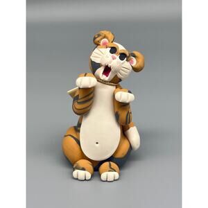 Vintage 1985 Cecile Baird Figurine Cat Kitten Hand Sculpted Signed Trinket